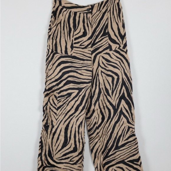 Zara Black and Beige Zebra Print Blazer - Picture 4 of 5